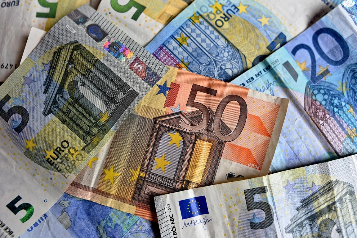 Stop ai sequestri facili. La cassazione frena il fisco Svelato il nuovo principio legale che protegge il tuo denaro contante (1)