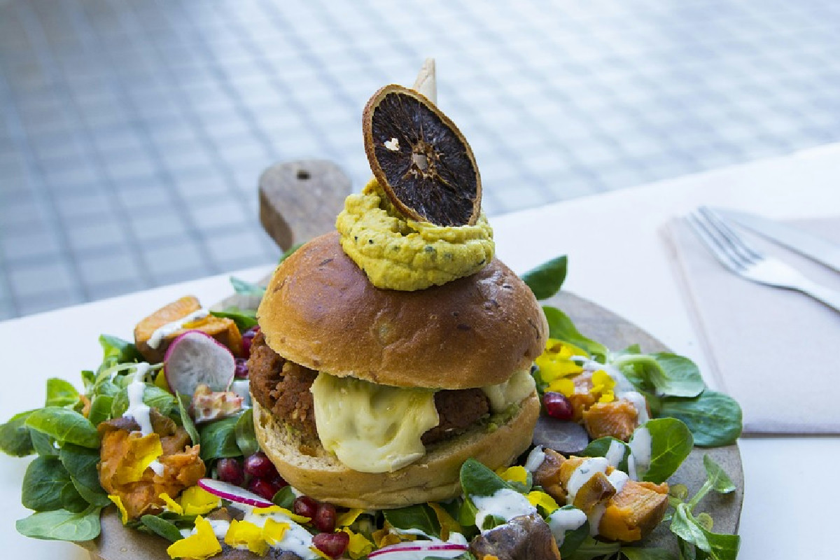 Dalle arancine ai supplì: le 10 specialità street food d’Italia che devi assaggiare subito