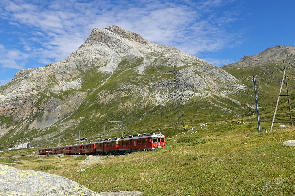 Scopri i boschi incantati e i borghi suggestivi: un viaggio in treno tra scenari da fiaba