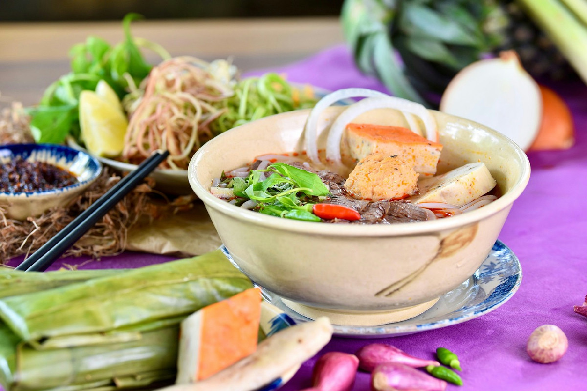 Intorno al mondo, Capodanno si celebra a tavola così: 10 piatti simbolo per chiamare fortuna